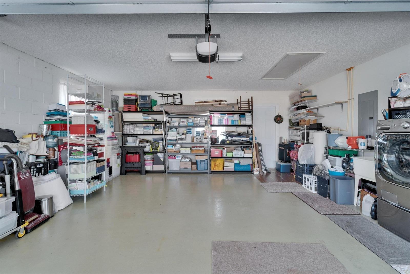1929 NEW BEDFORD DR, SUN CITY CENTER, FL, 33573