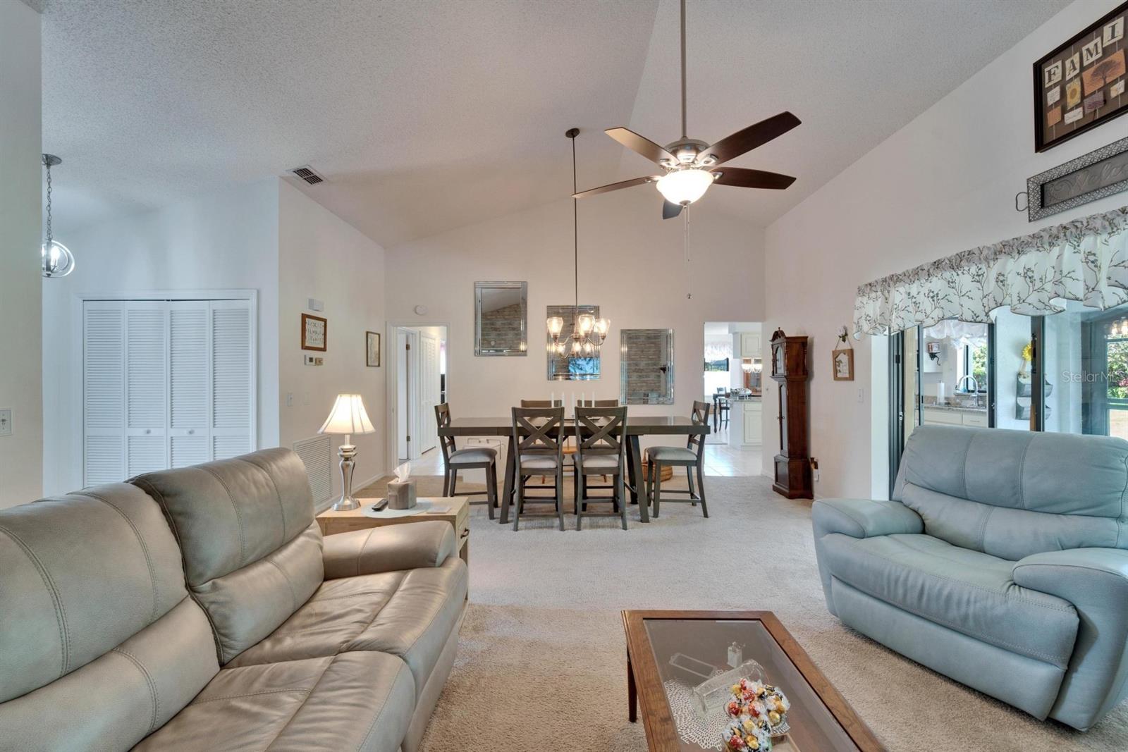 1929 NEW BEDFORD DR, SUN CITY CENTER, FL, 33573
