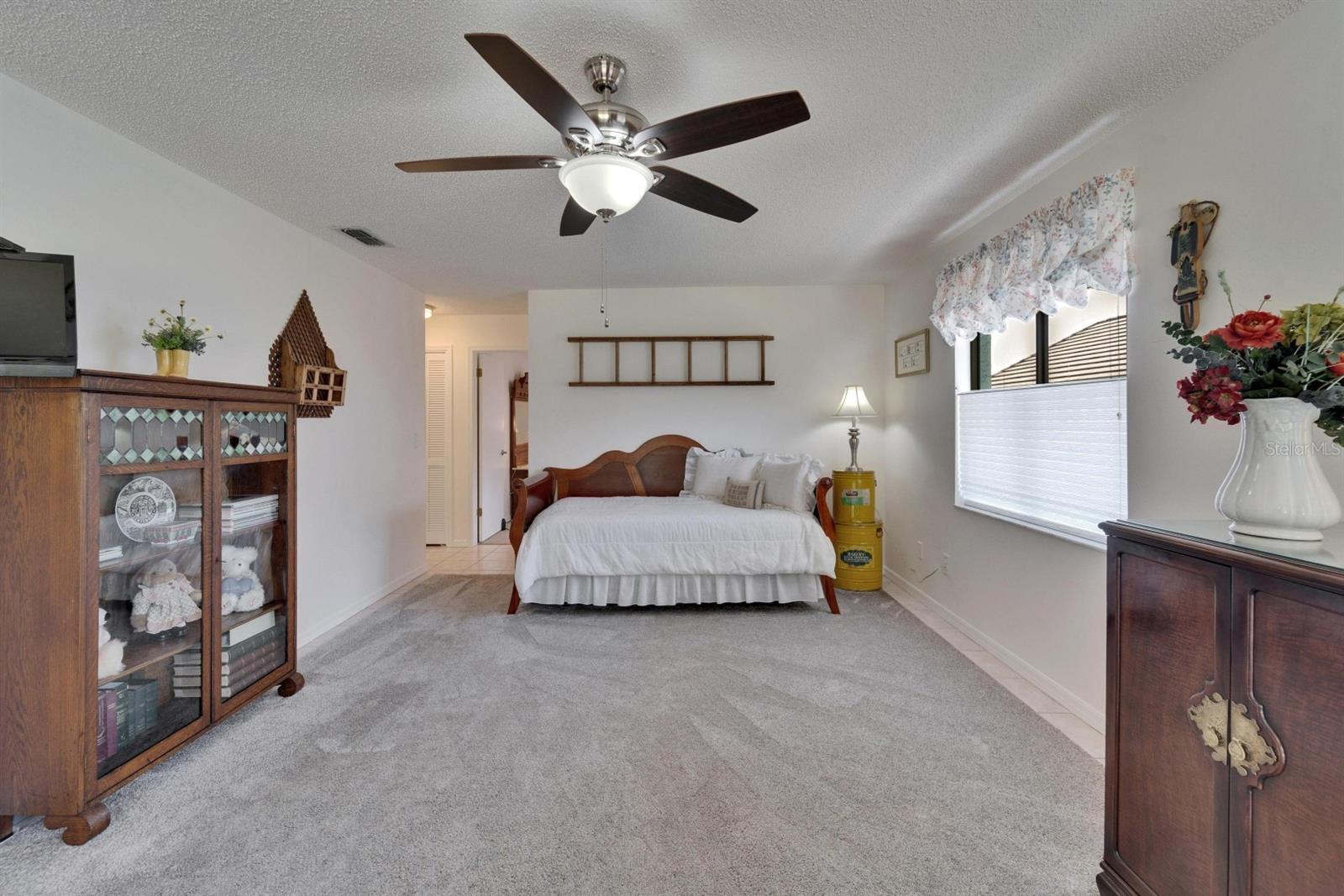 1929 NEW BEDFORD DR, SUN CITY CENTER, FL, 33573