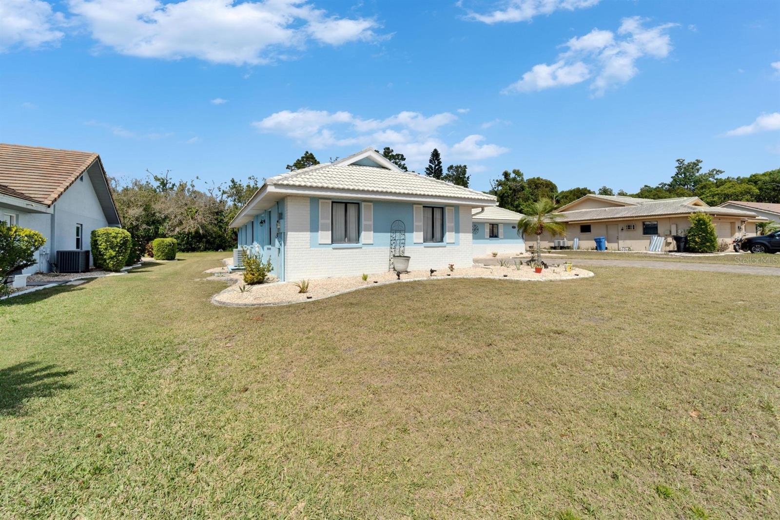 1929 NEW BEDFORD DR, SUN CITY CENTER, FL, 33573