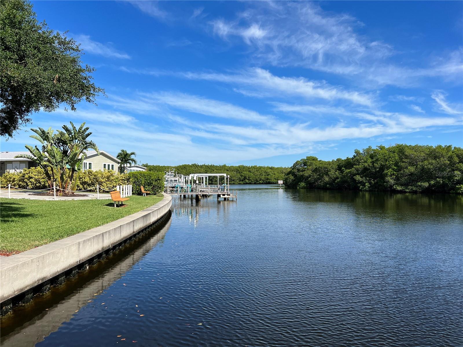 7138 MOUNT HAWTHORNE RD NE #586, ST PETERSBURG, FL, 33702
