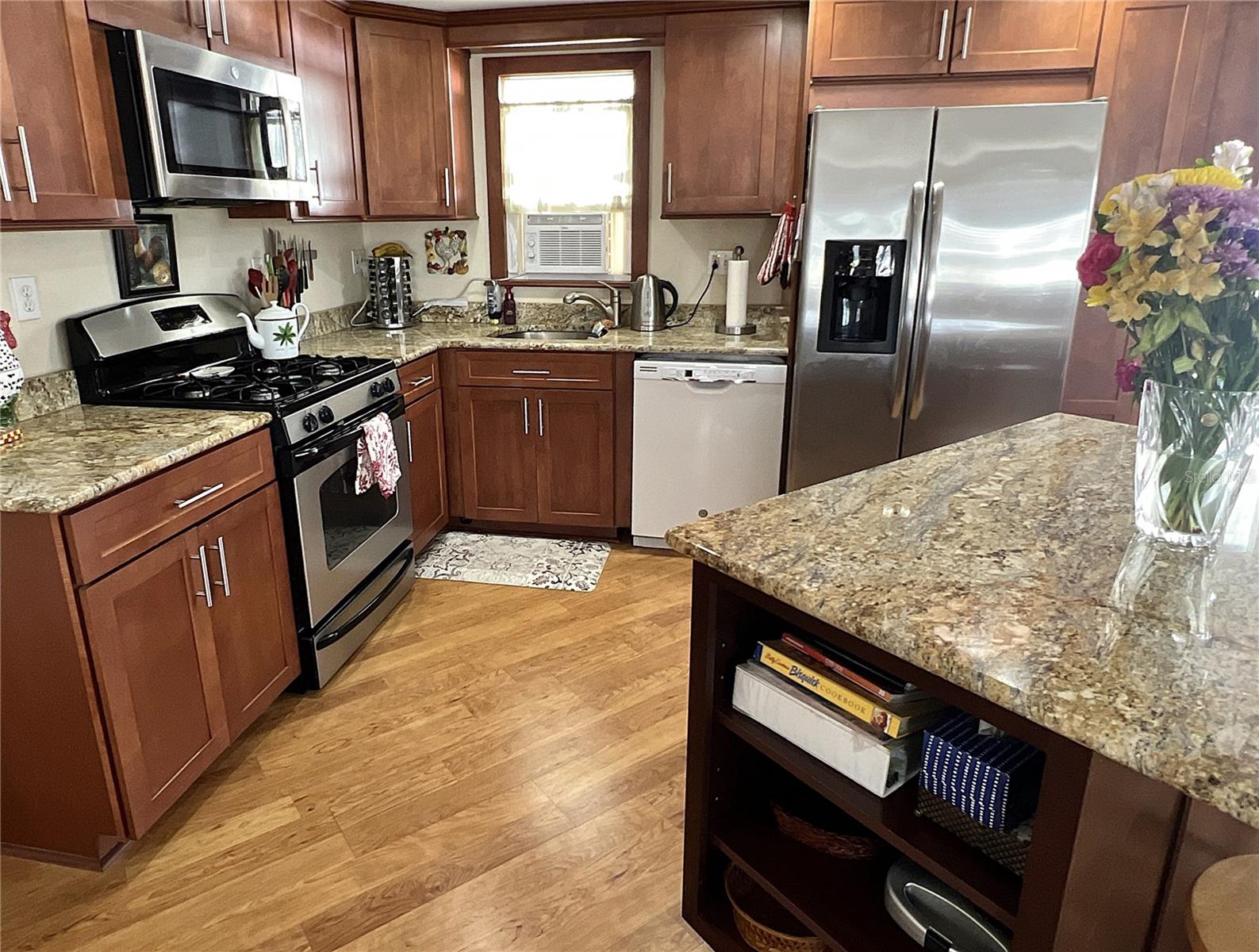 7138 MOUNT HAWTHORNE RD NE #586, ST PETERSBURG, FL, 33702