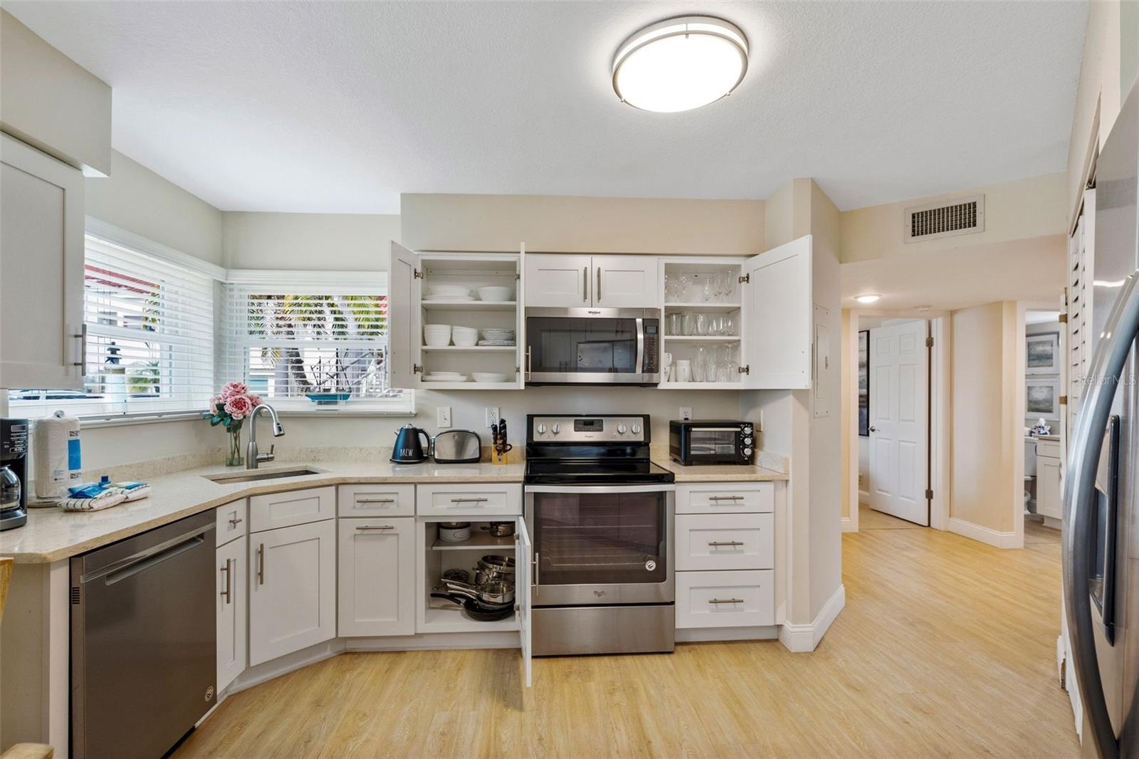 6059 BAHIA DEL MAR BLVD #141, ST PETERSBURG, FL, 33715