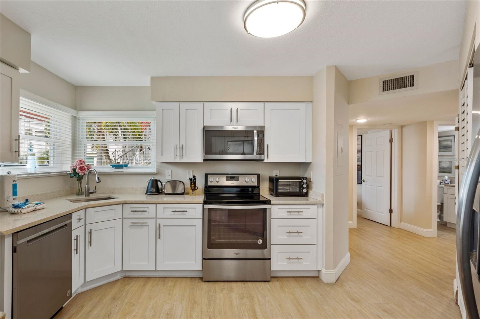 6059 BAHIA DEL MAR BLVD #141, ST PETERSBURG, FL, 33715
