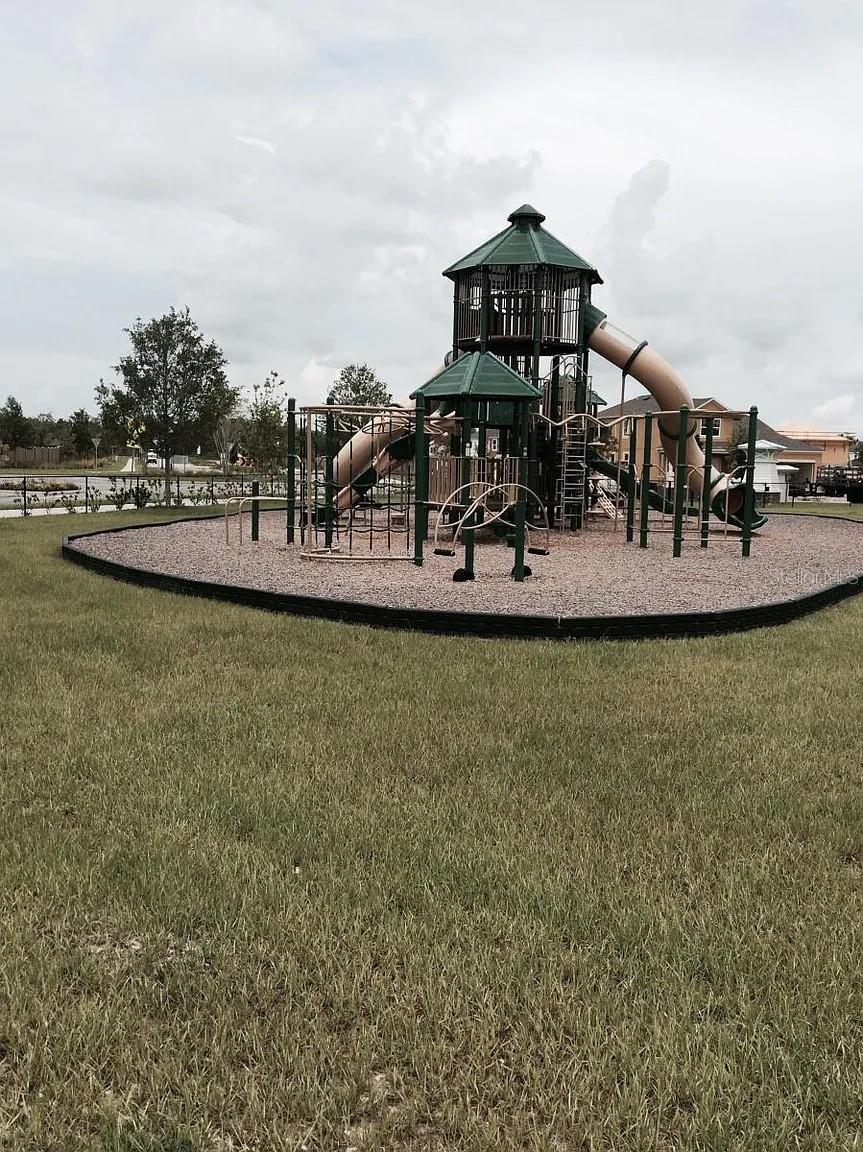 2002 LAKE WATERS PL, LUTZ, FL, 33558