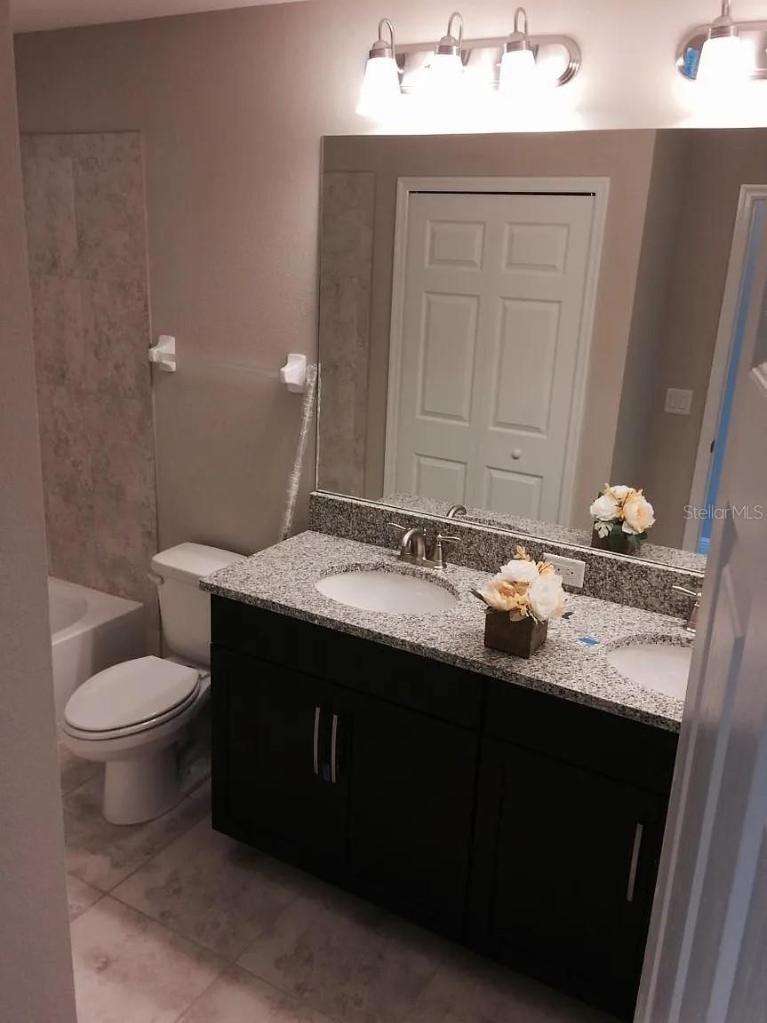 2002 LAKE WATERS PL, LUTZ, FL, 33558