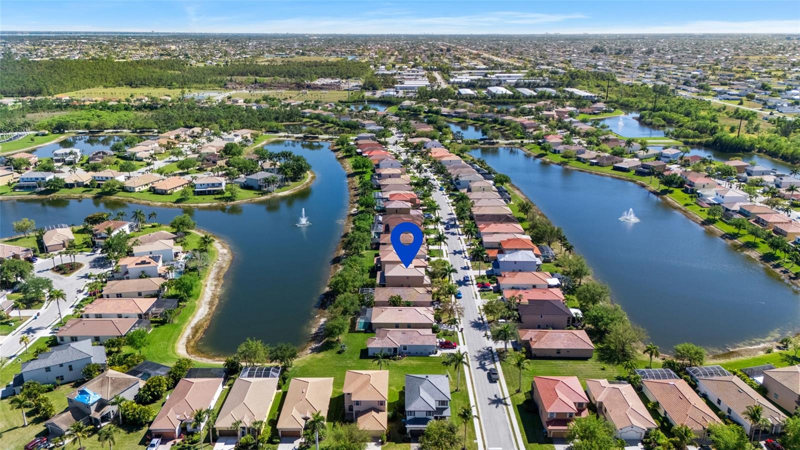 2691 SUNSET LAKE DR, CAPE CORAL, FL, 33909
