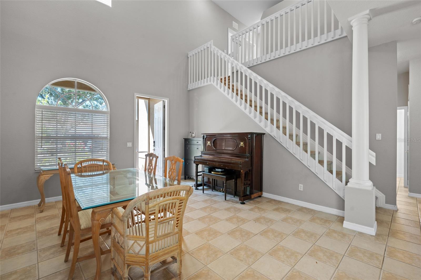 2691 SUNSET LAKE DR, CAPE CORAL, FL, 33909