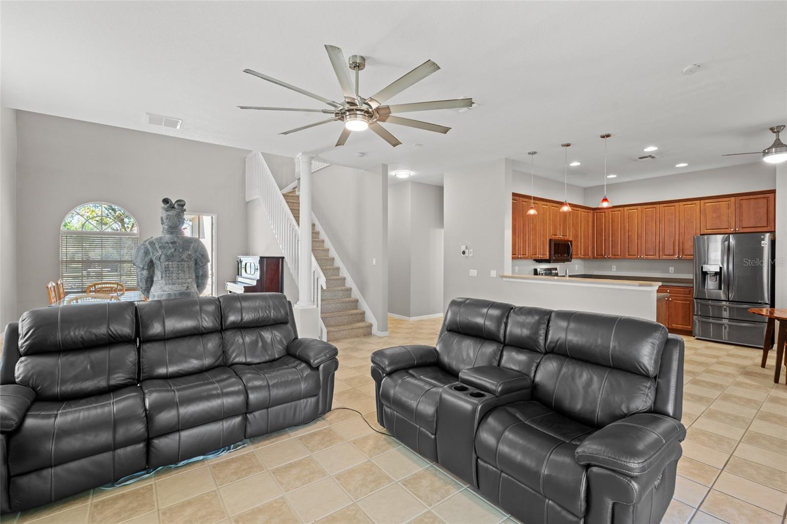 2691 SUNSET LAKE DR, CAPE CORAL, FL, 33909