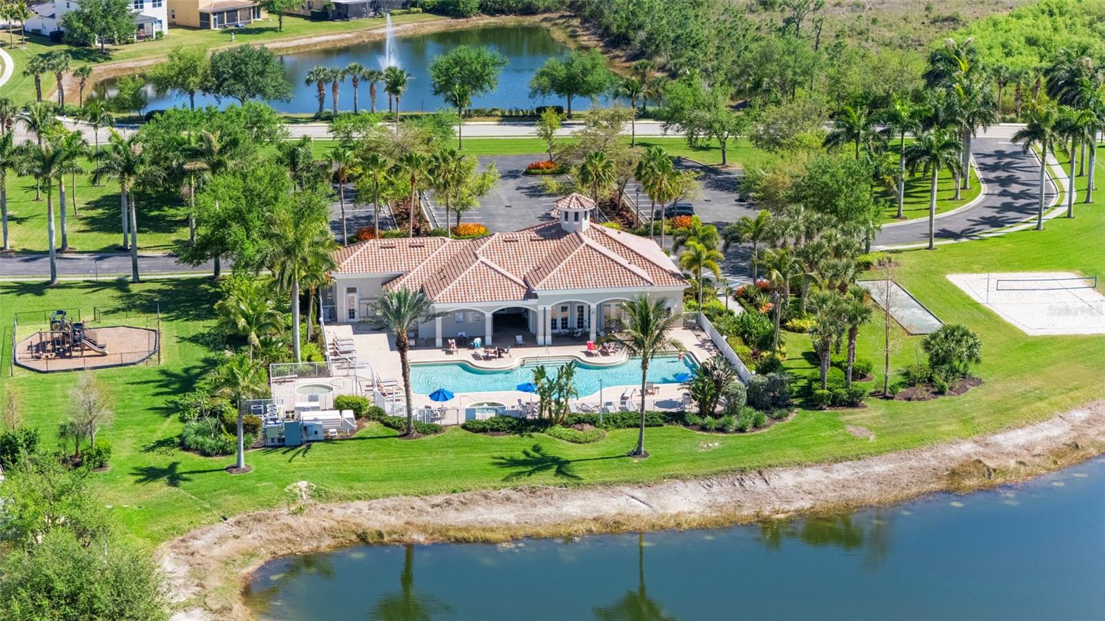 2691 SUNSET LAKE DR, CAPE CORAL, FL, 33909