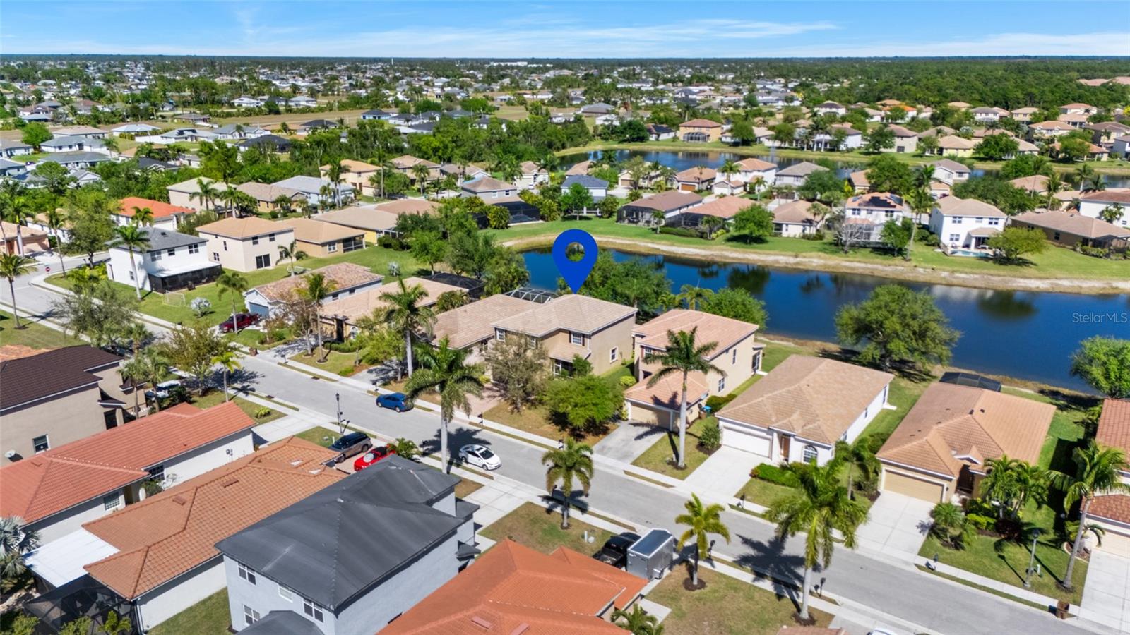 2691 SUNSET LAKE DR, CAPE CORAL, FL, 33909