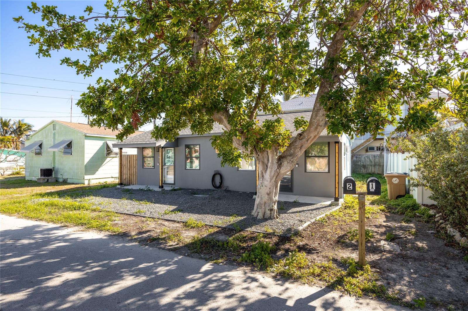 255 146TH AVE E, MADEIRA BEACH, FL, 33708