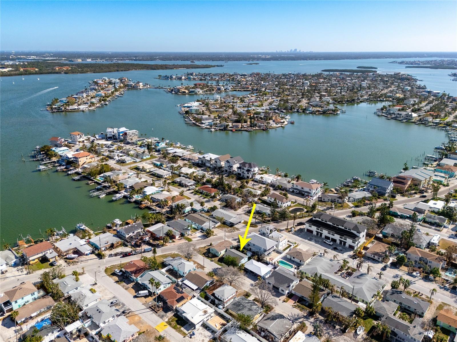 255 146TH AVE E, MADEIRA BEACH, FL, 33708