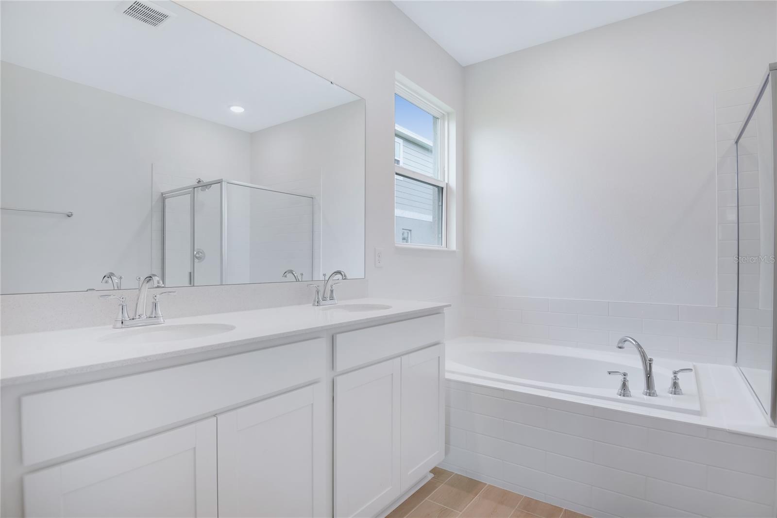 1039 WISTERIA WAY, DUNDEE, FL, 33838
