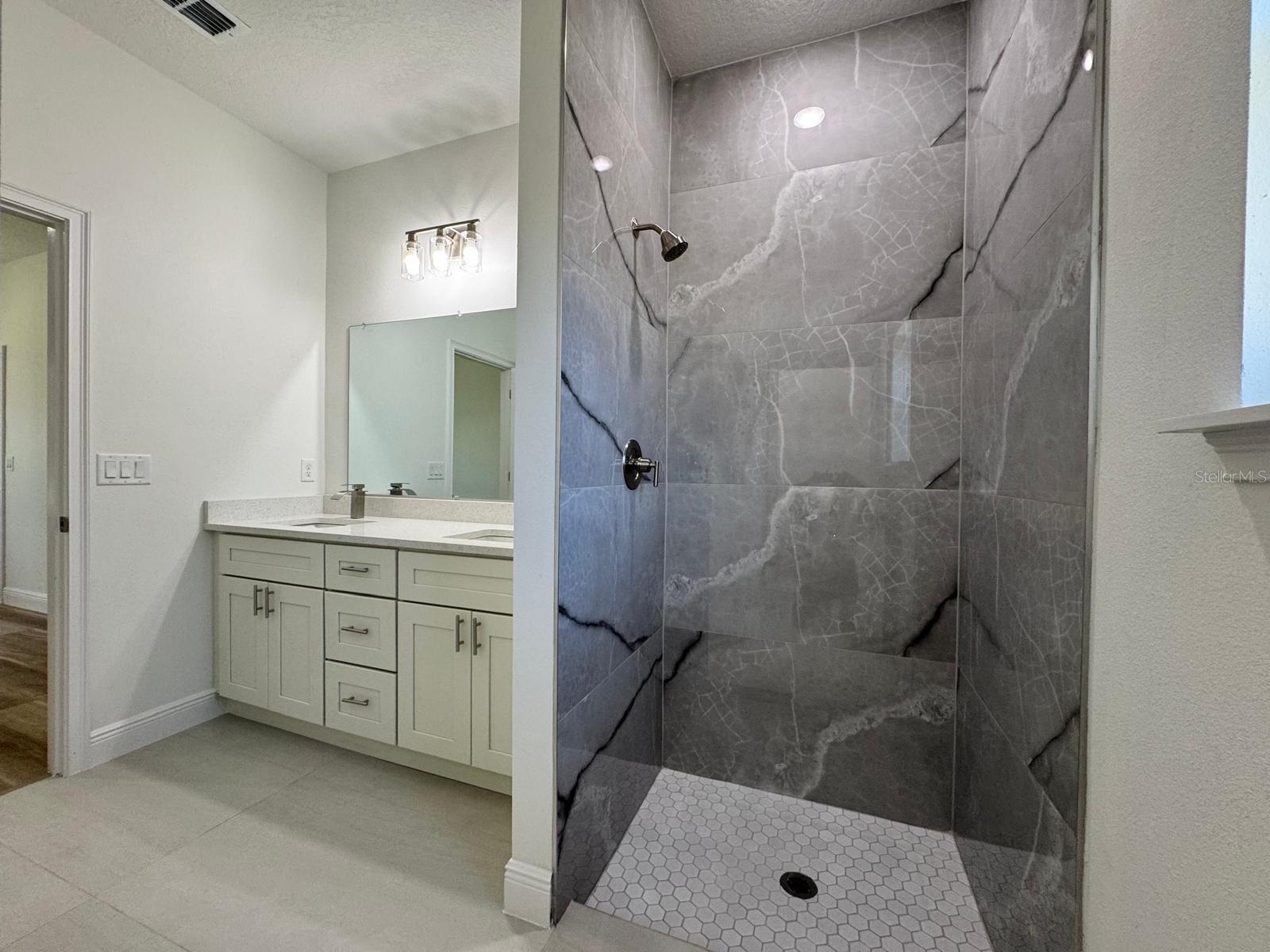 8451 N SAXON WAY, CITRUS SPRINGS, FL, 34434