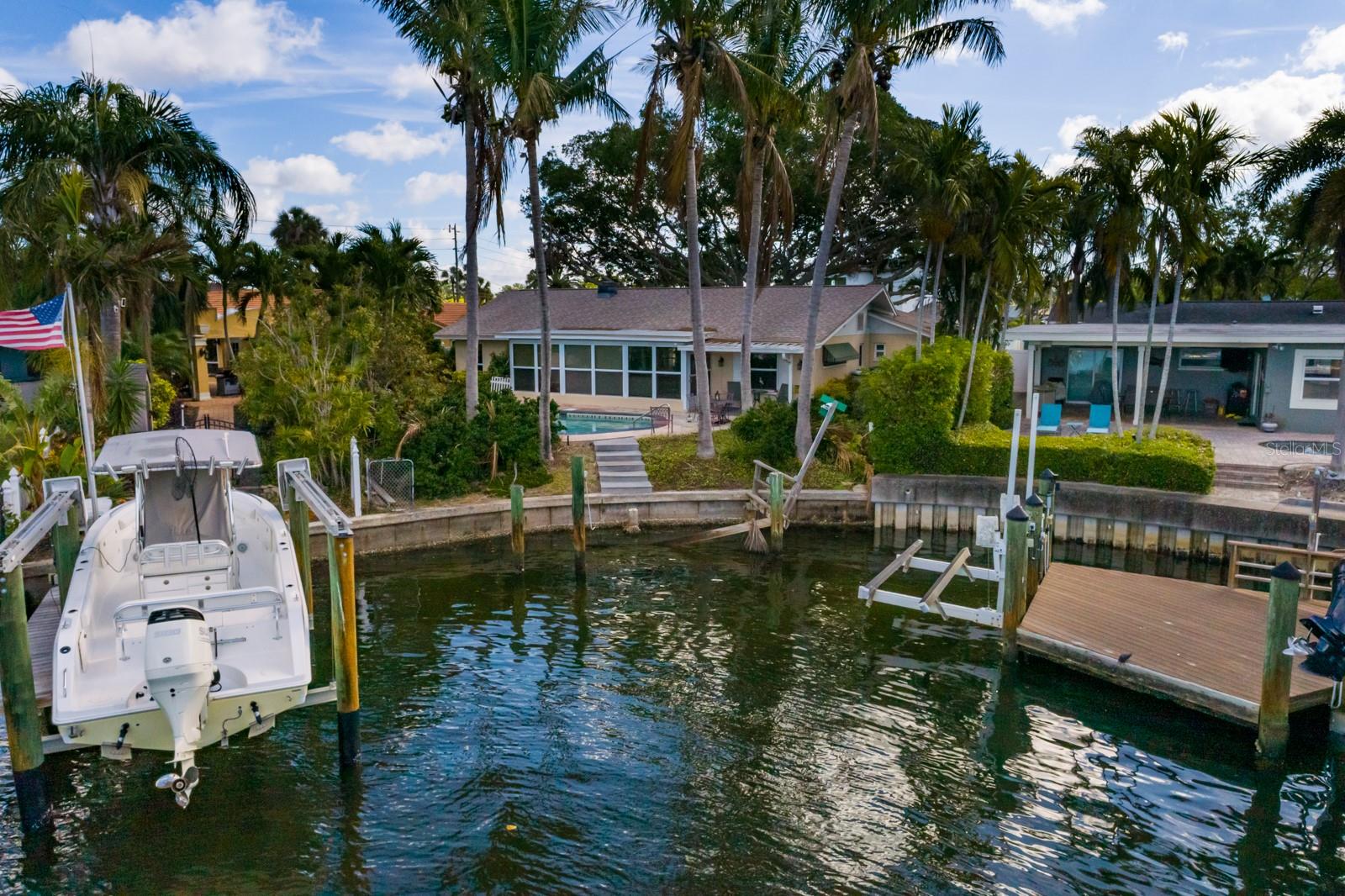 3960 13TH WAY NE, ST PETERSBURG, FL, 33703