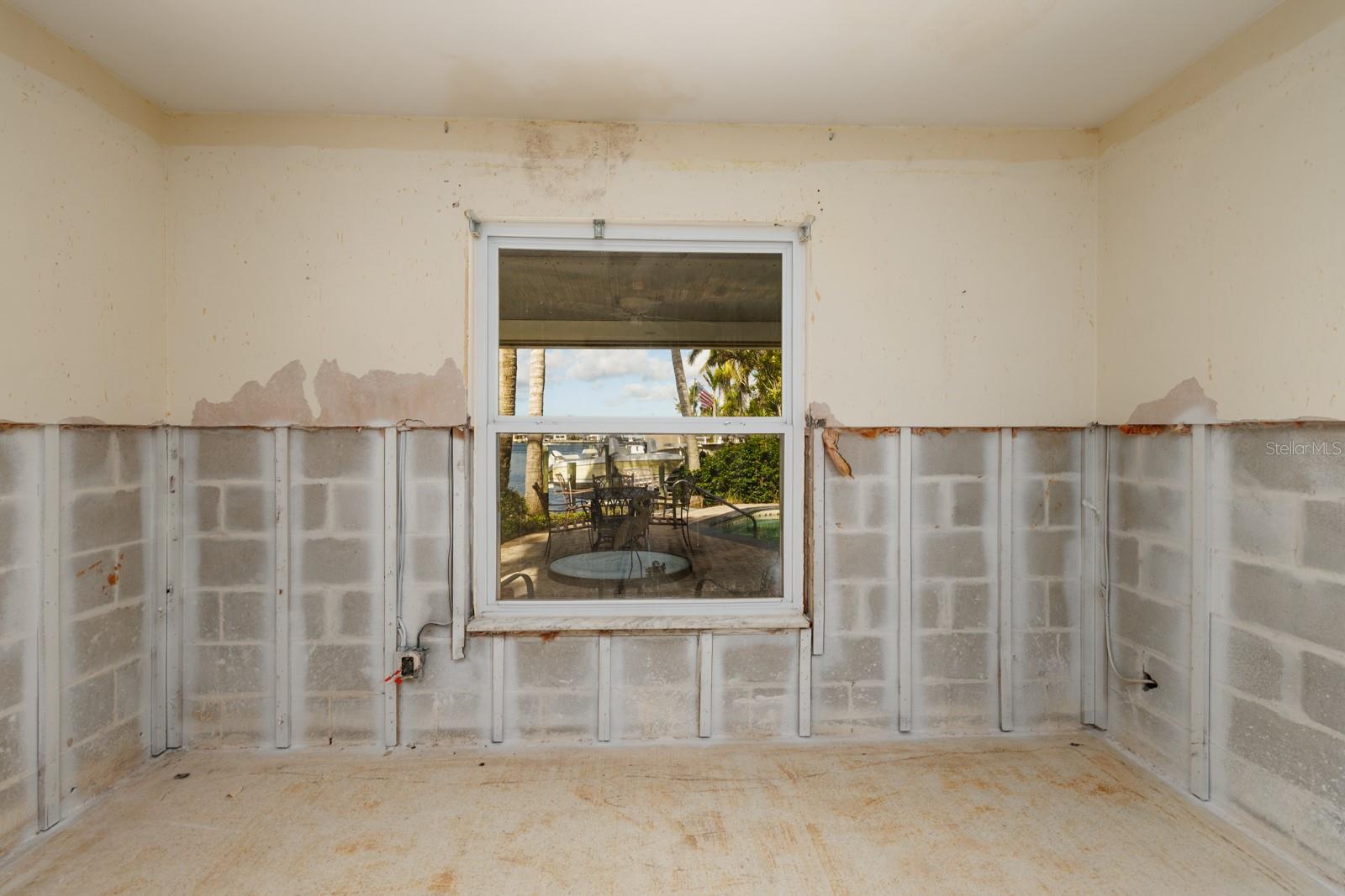 3960 13TH WAY NE, ST PETERSBURG, FL, 33703