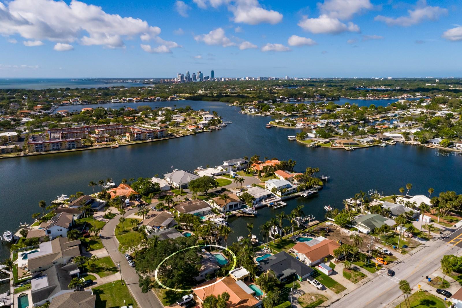 3960 13TH WAY NE, ST PETERSBURG, FL, 33703