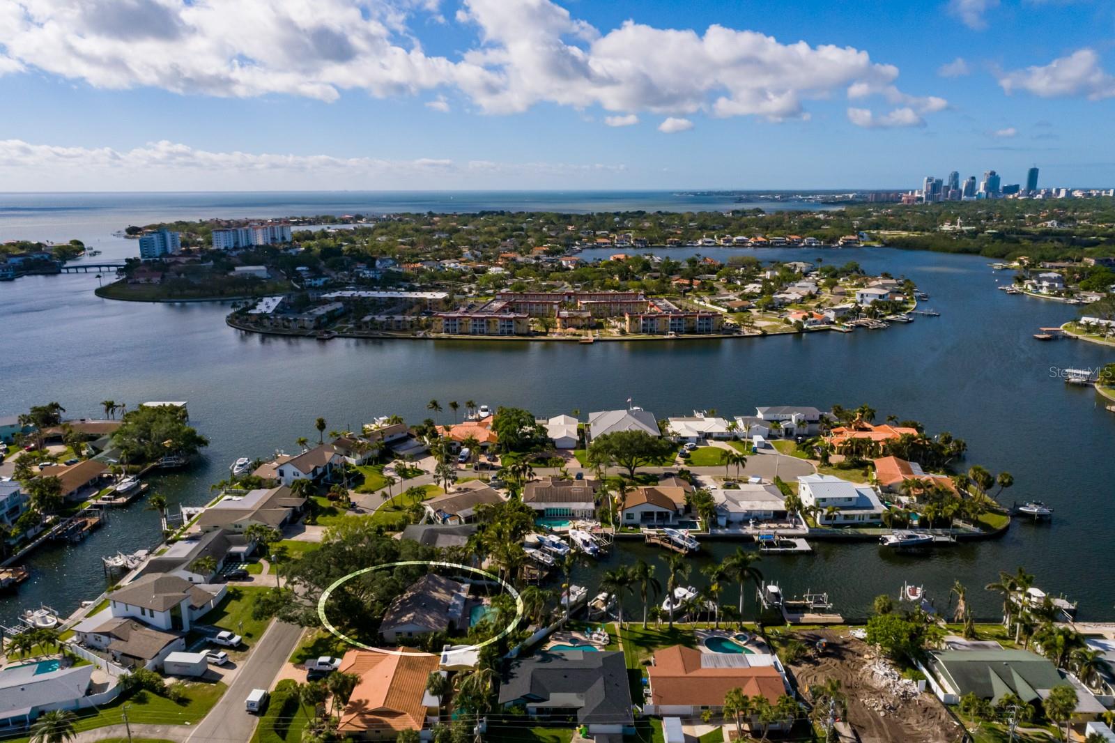 3960 13TH WAY NE, ST PETERSBURG, FL, 33703