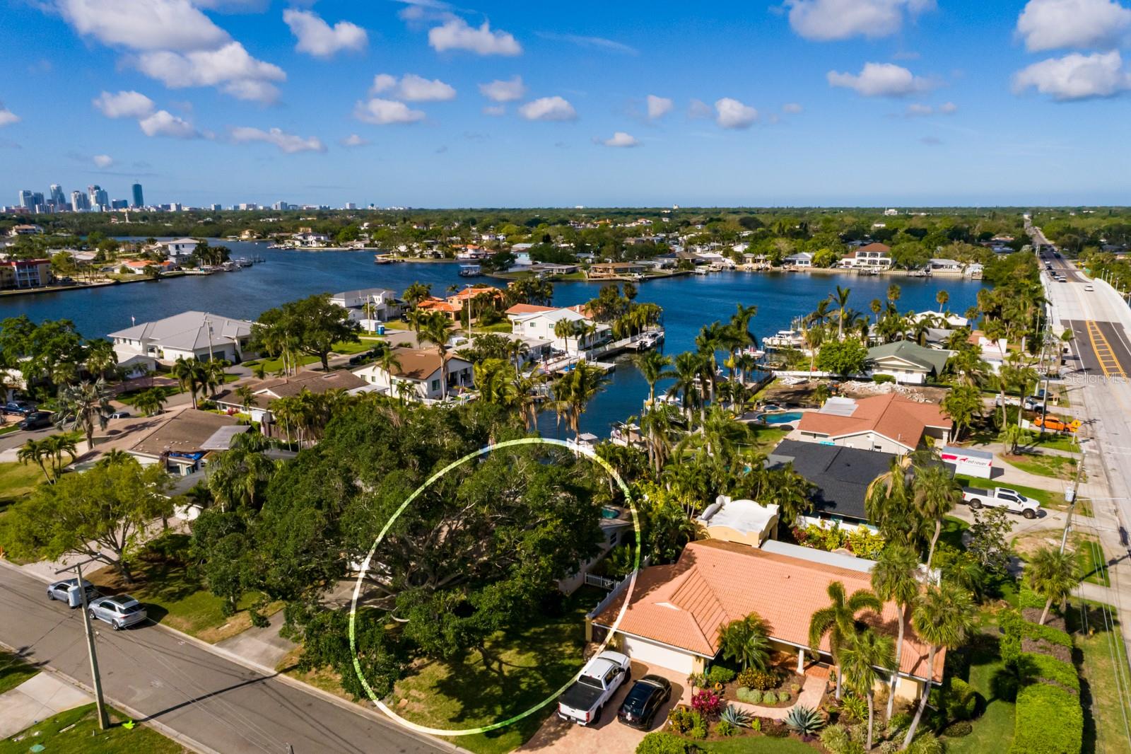 3960 13TH WAY NE, ST PETERSBURG, FL, 33703