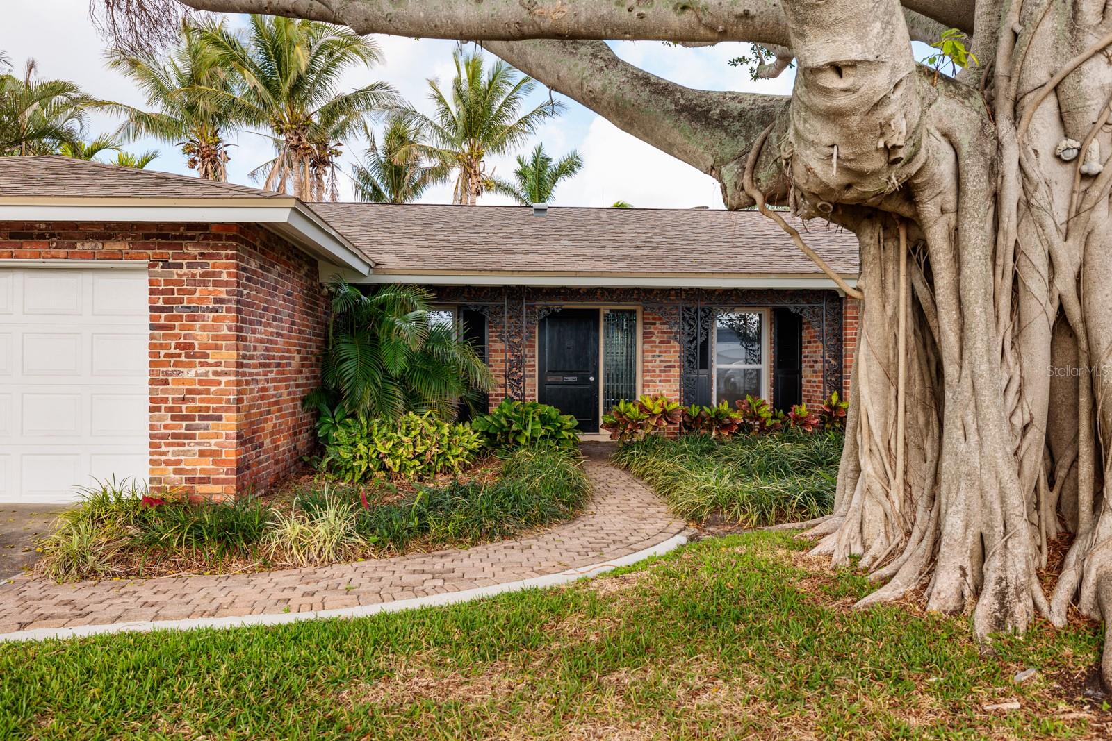 3960 13TH WAY NE, ST PETERSBURG, FL, 33703