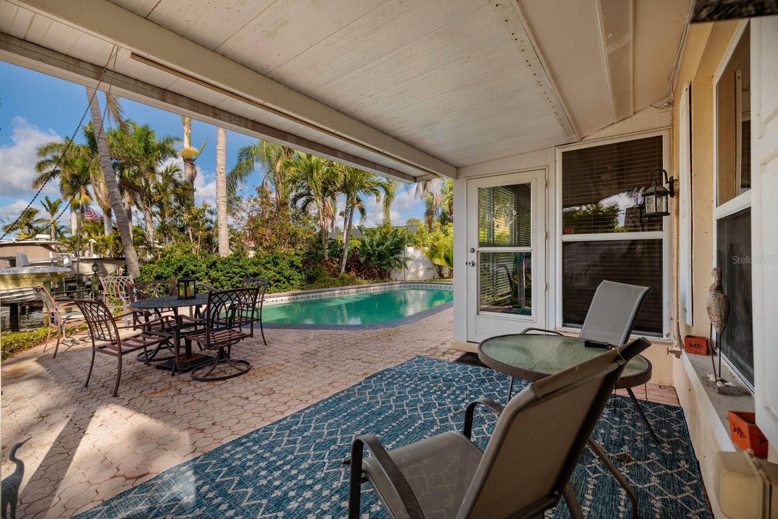 3960 13TH WAY NE, ST PETERSBURG, FL, 33703