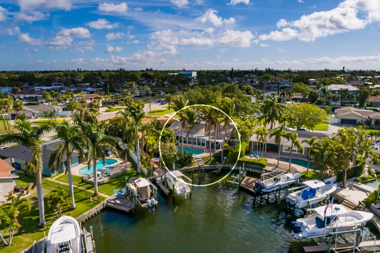 3960 13TH WAY NE, ST PETERSBURG, FL, 33703