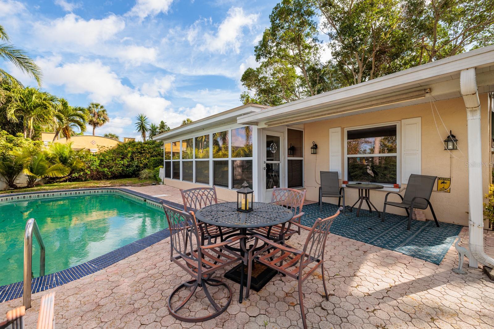 3960 13TH WAY NE, ST PETERSBURG, FL, 33703