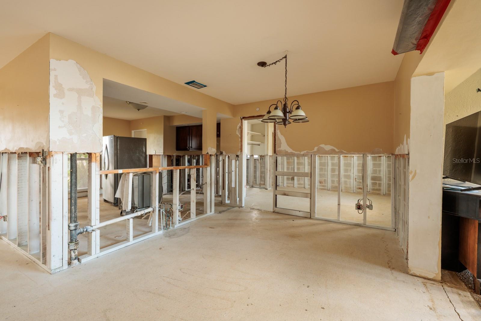 3960 13TH WAY NE, ST PETERSBURG, FL, 33703