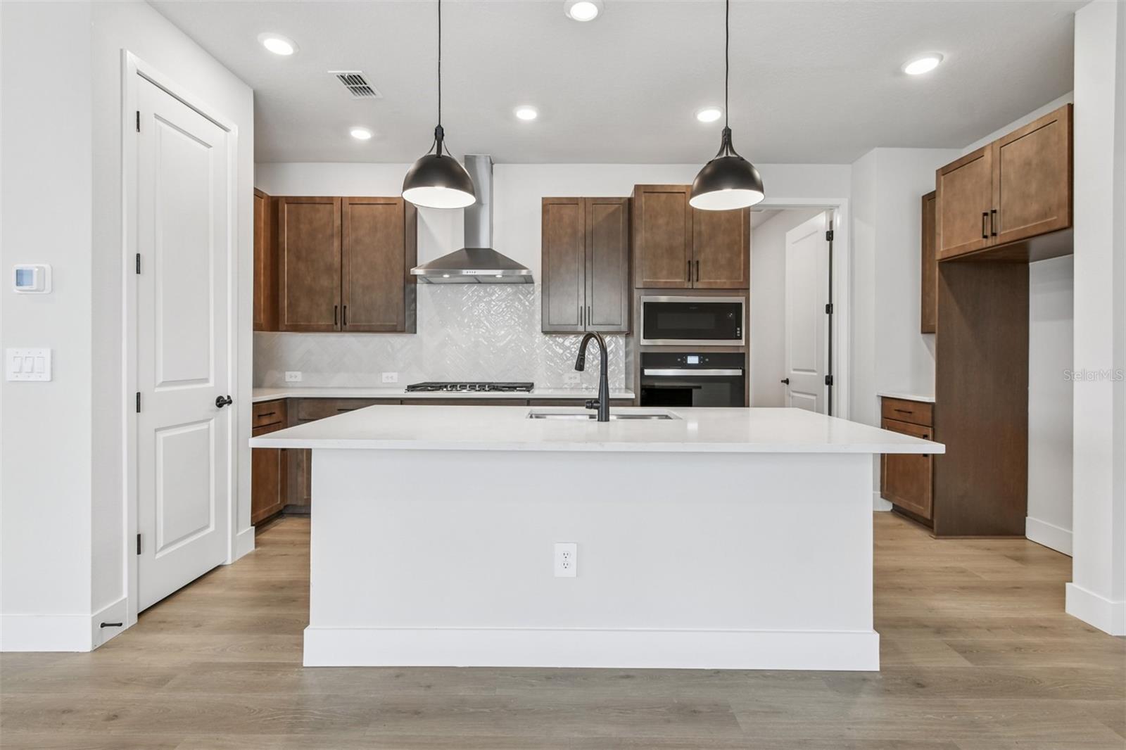 2801 MARRAKESH LN, SARASOTA, FL, 34234