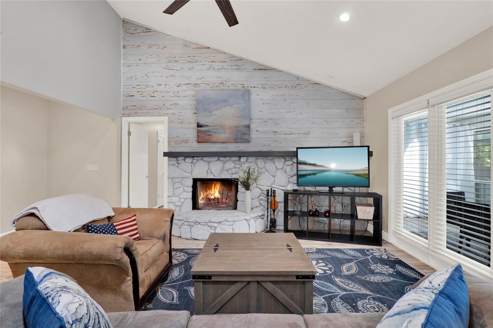 464 WHISPERING OAK LN, APOPKA, FL, 32712