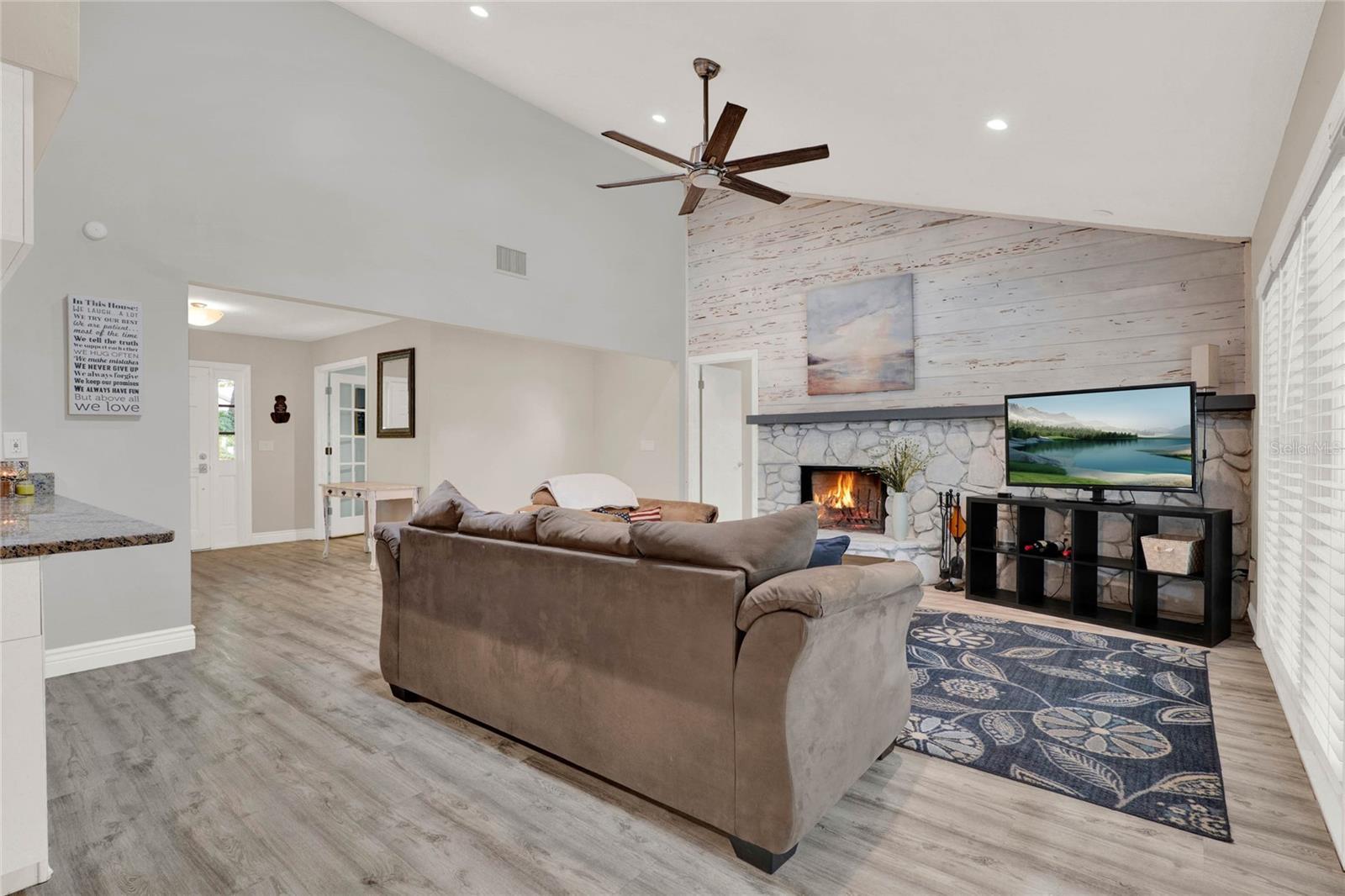 464 WHISPERING OAK LN, APOPKA, FL, 32712