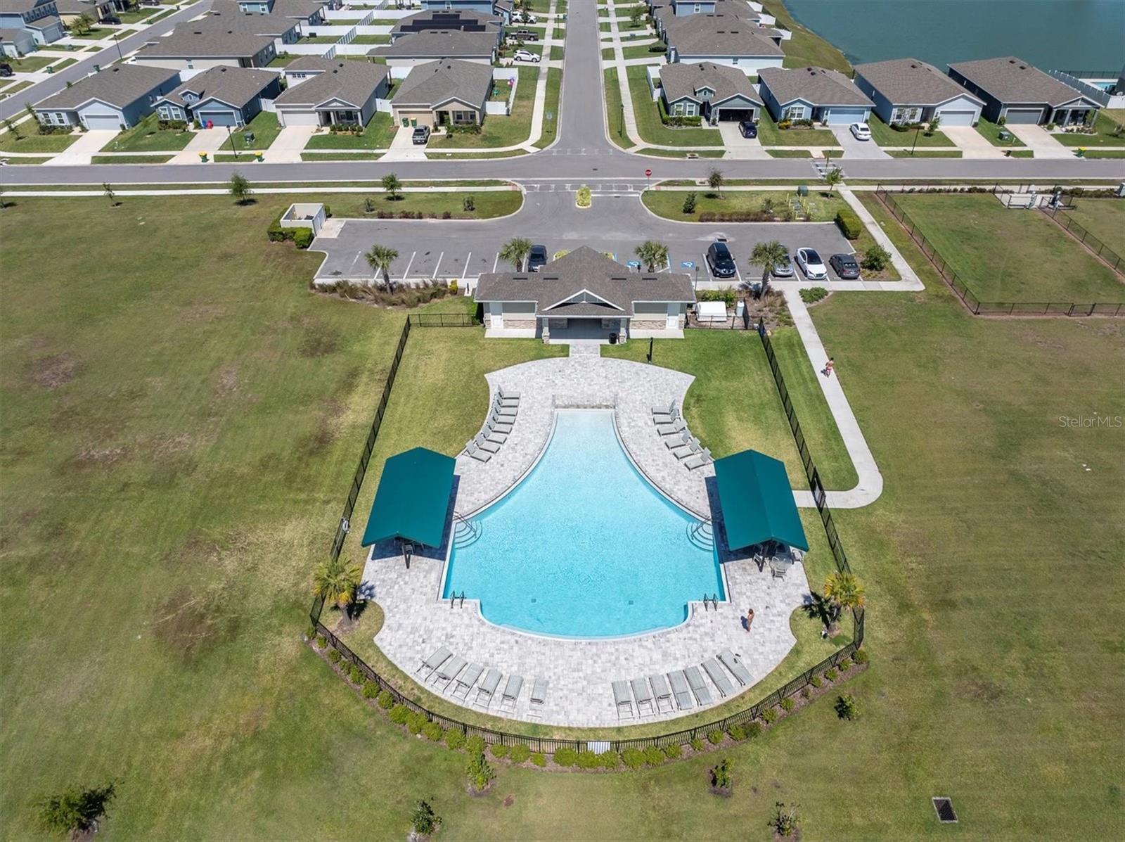 8352 GREENWAY AVE, WESLEY CHAPEL, FL, 33544