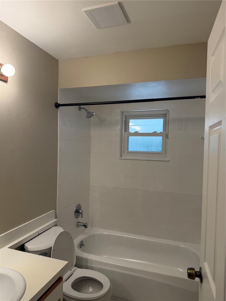 1022 W HARBOR DR, DELTONA, FL, 32725
