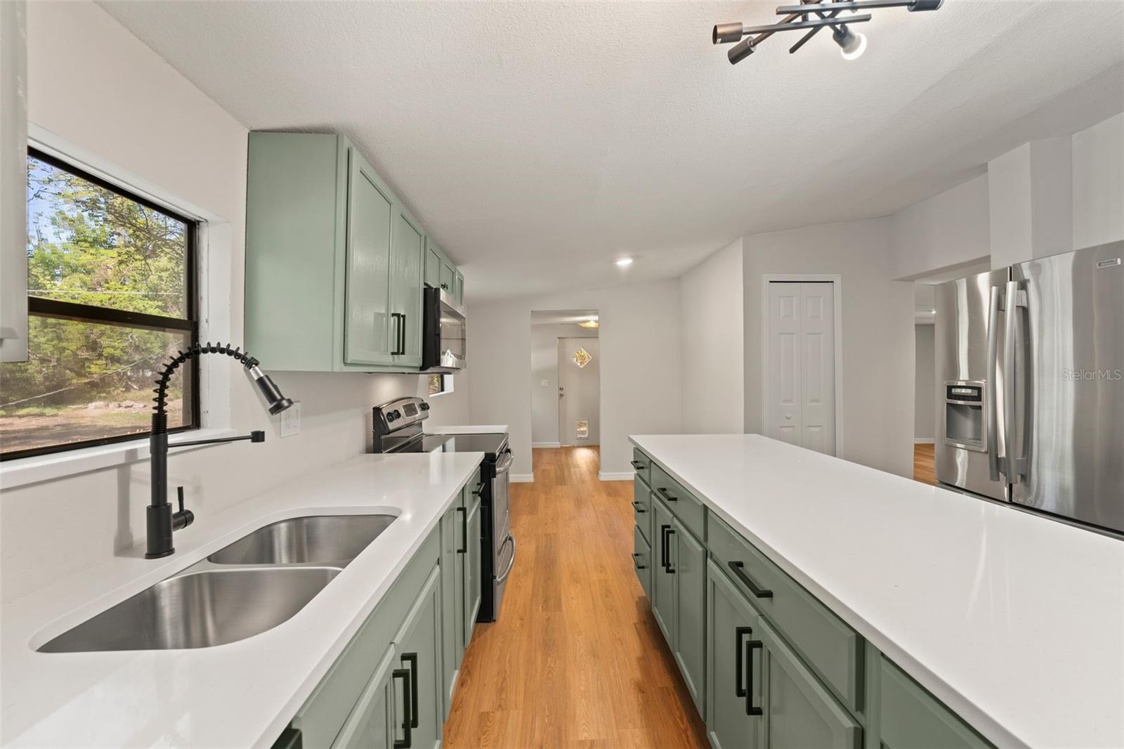 2457 GARBELIA AVE, ORLANDO, FL, 32817