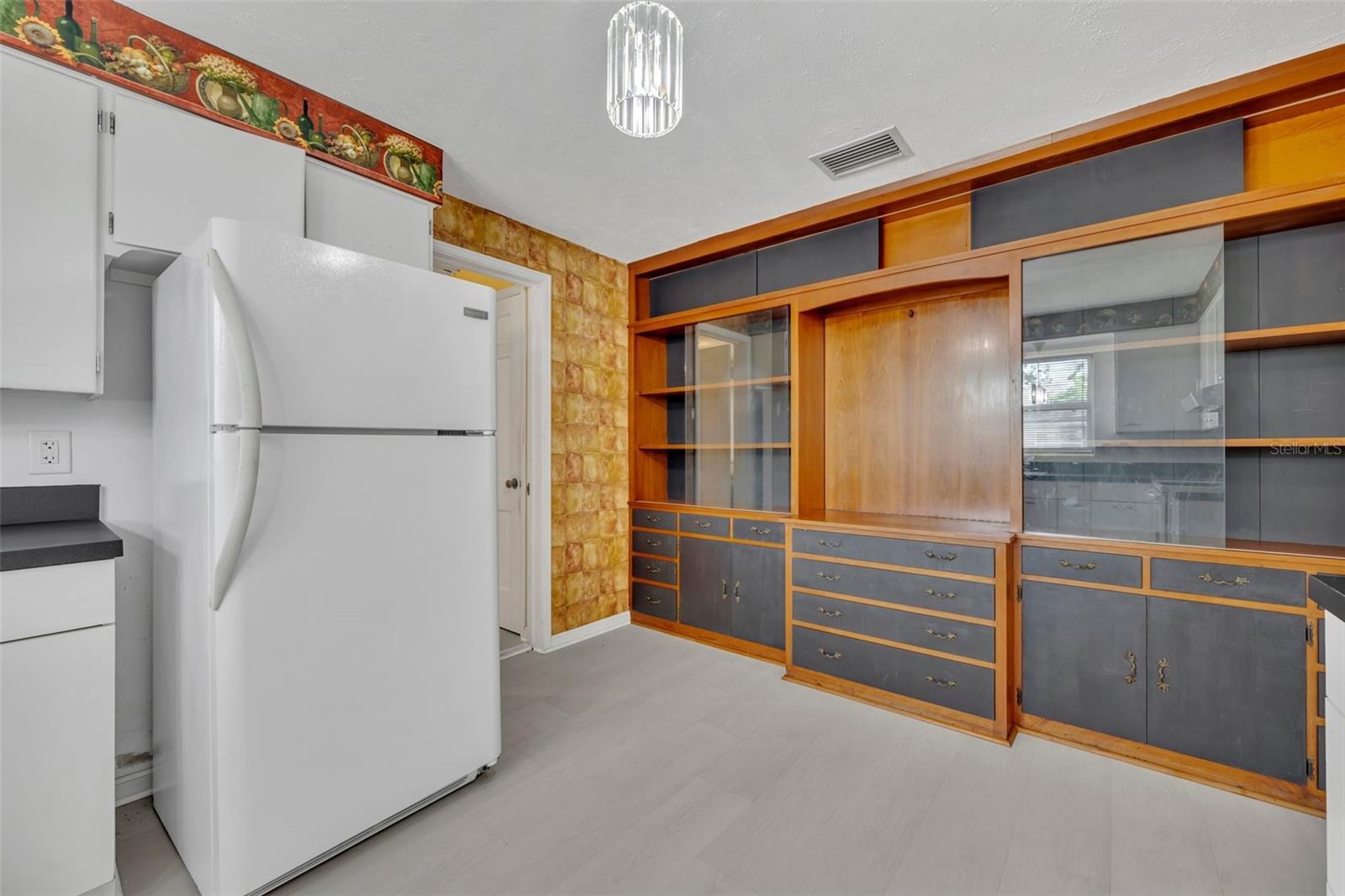 294 W CHARLOTTE AVE, EUSTIS, FL, 32726