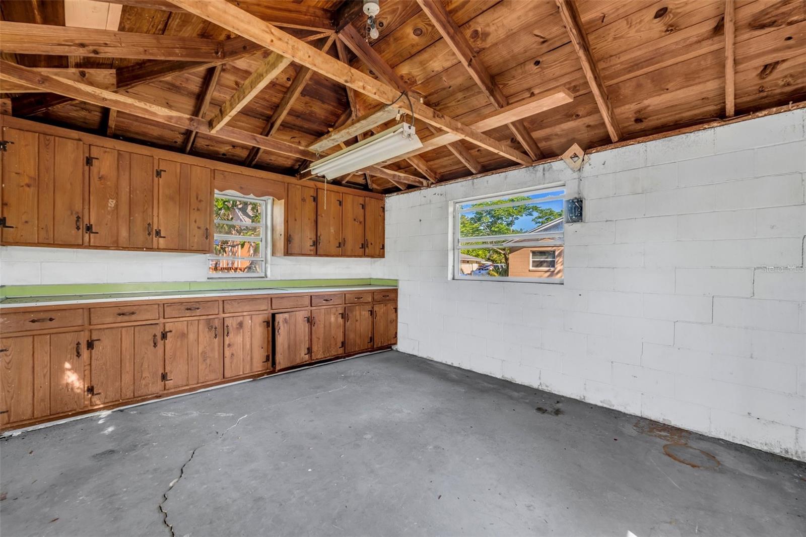 294 W CHARLOTTE AVE, EUSTIS, FL, 32726