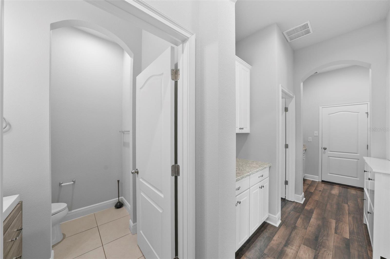 11503 QUIET FOREST DR, TAMPA, FL, 33635