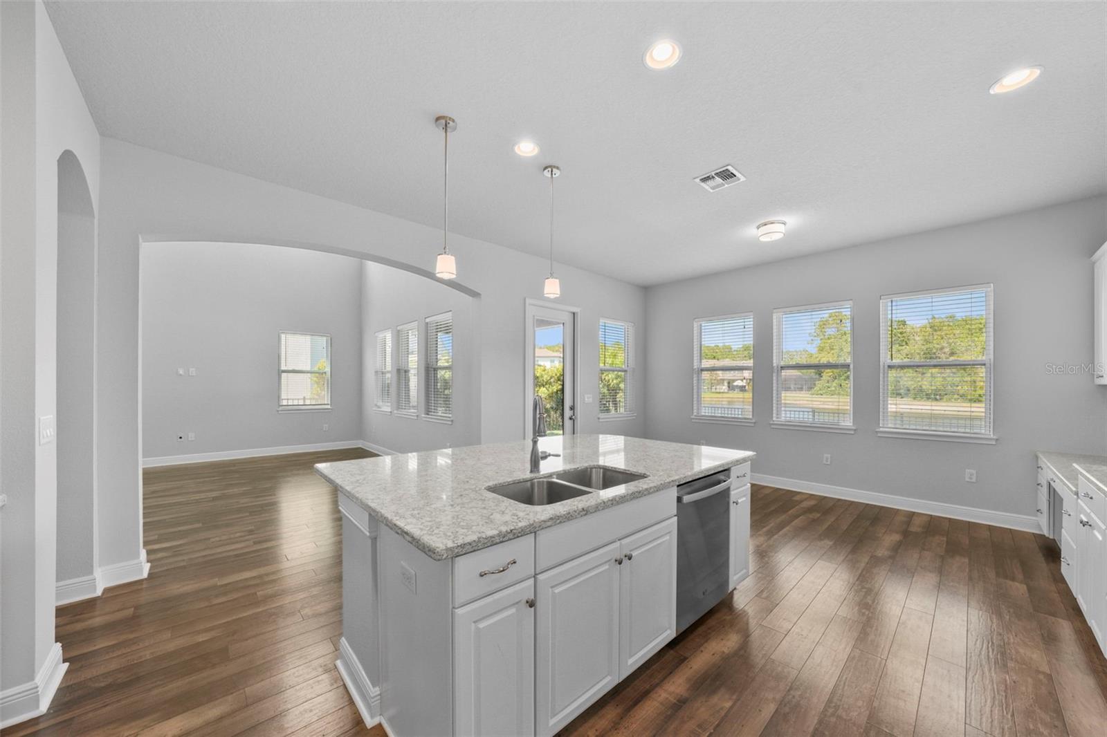 11503 QUIET FOREST DR, TAMPA, FL, 33635