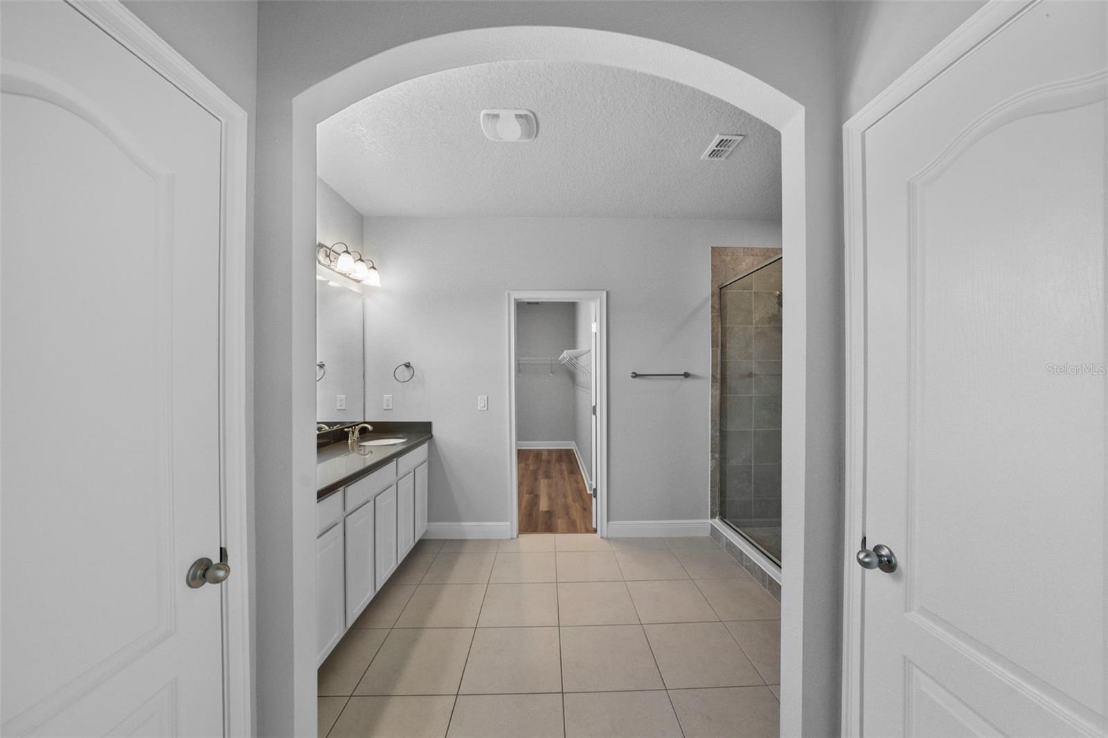 11503 QUIET FOREST DR, TAMPA, FL, 33635