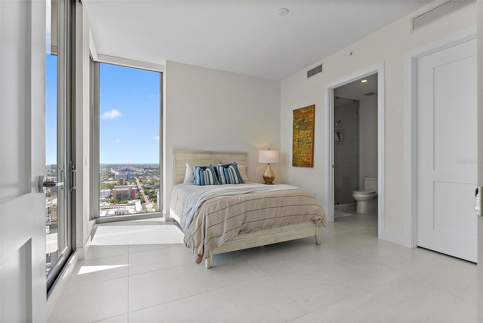 301 1ST ST S #3207, ST PETERSBURG, FL, 33701