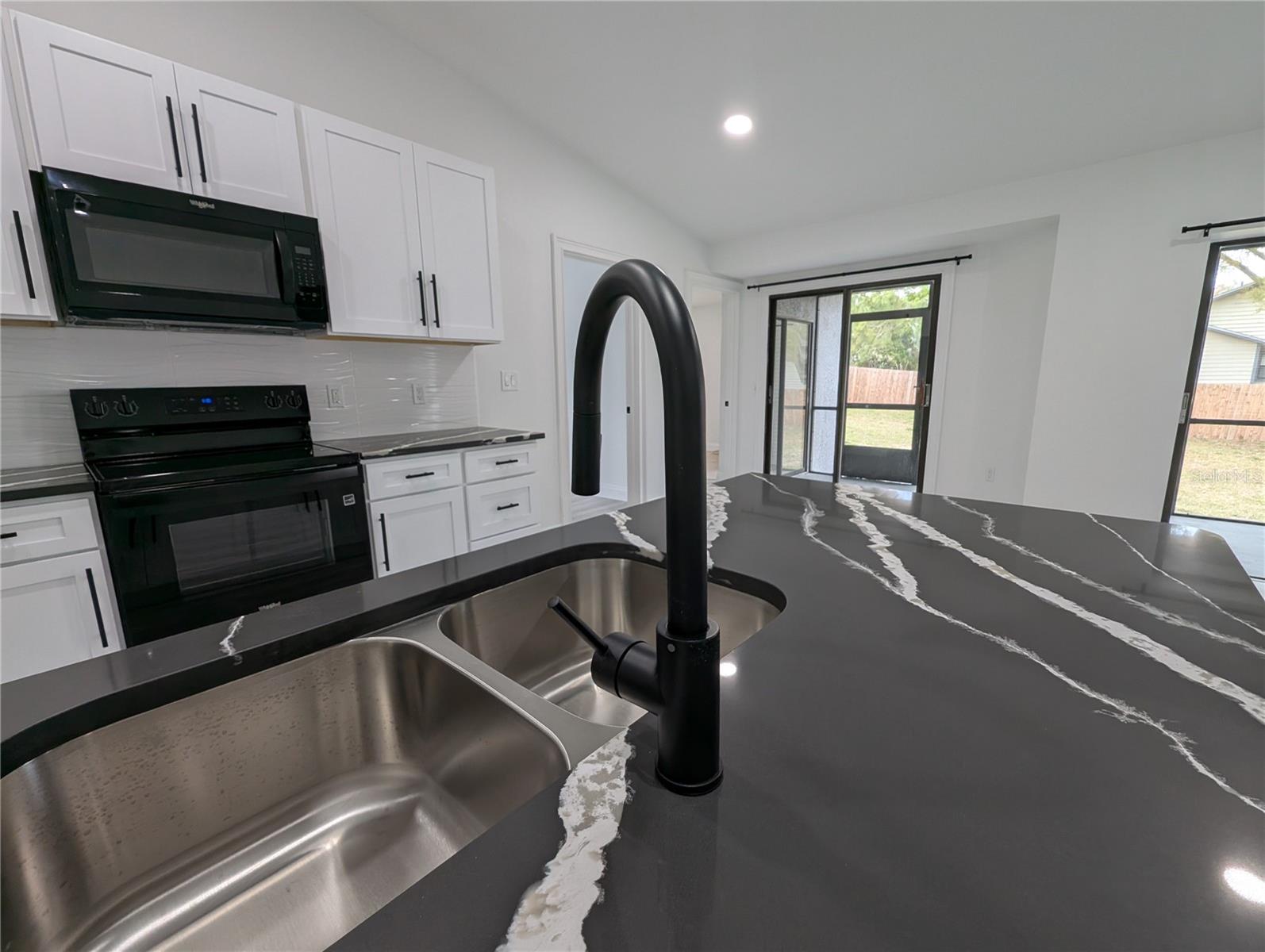 2725 SWEETBAY LN, PALM HARBOR, FL, 34684