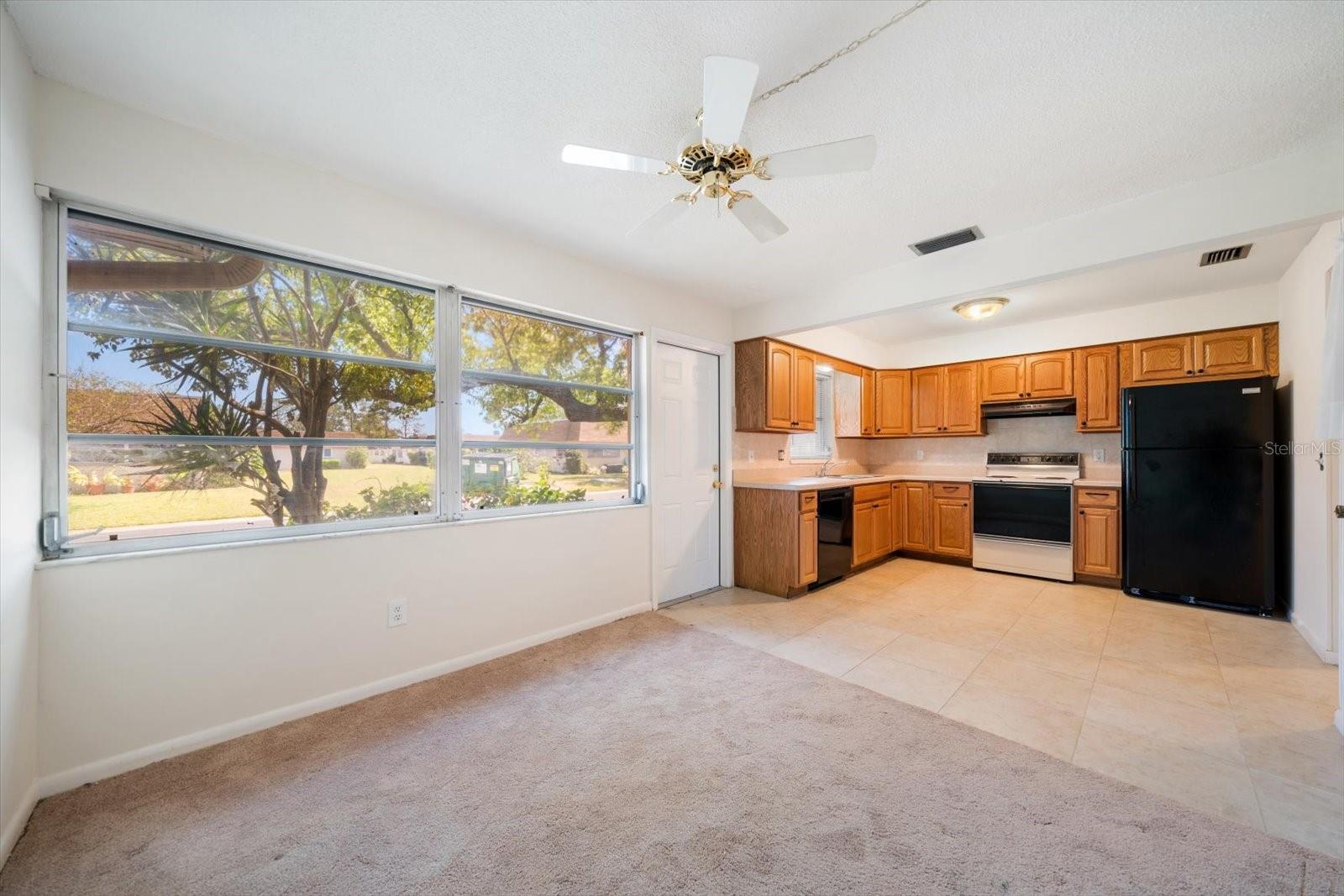 8445 CALAIS N, PINELLAS PARK, FL, 33781