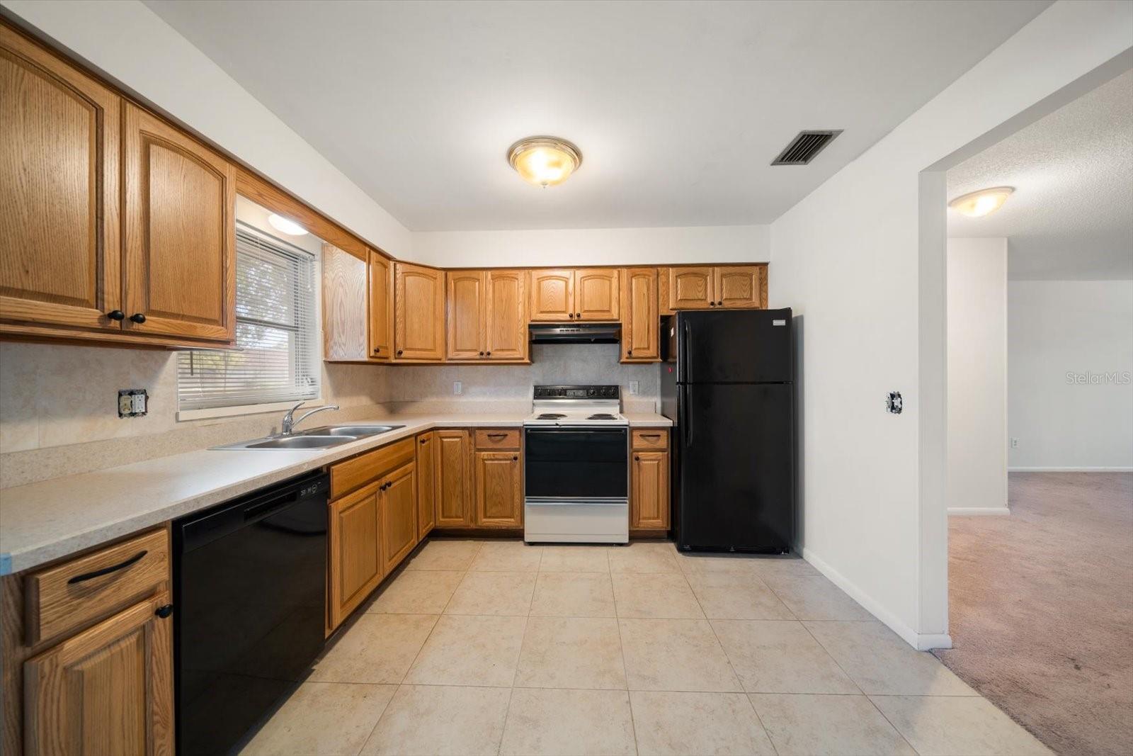 8445 CALAIS N, PINELLAS PARK, FL, 33781
