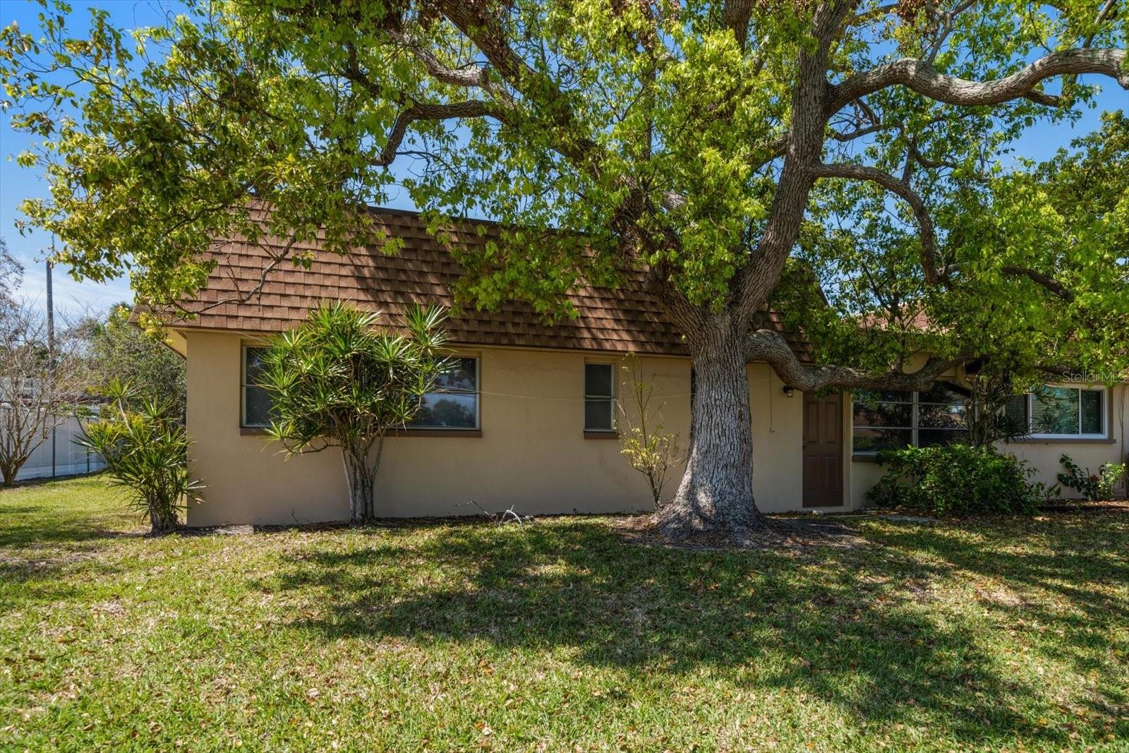 8445 CALAIS N, PINELLAS PARK, FL, 33781