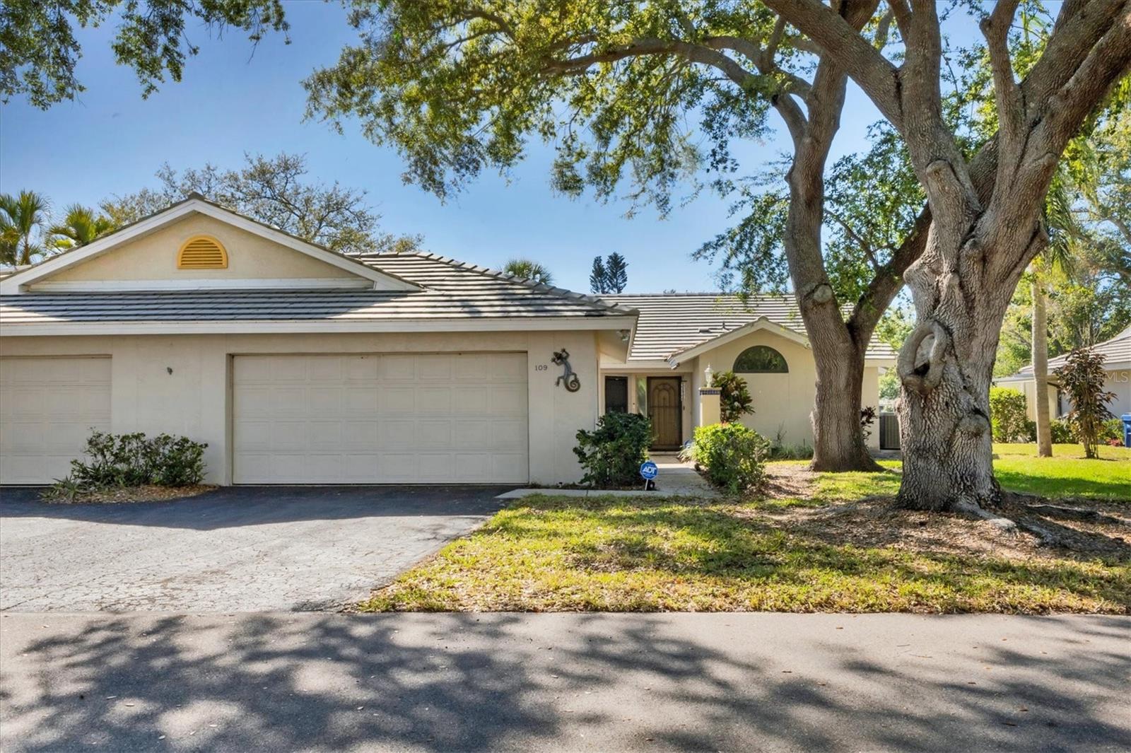 109 SOUTHAMPTON PL N #245, VENICE, FL, 34293