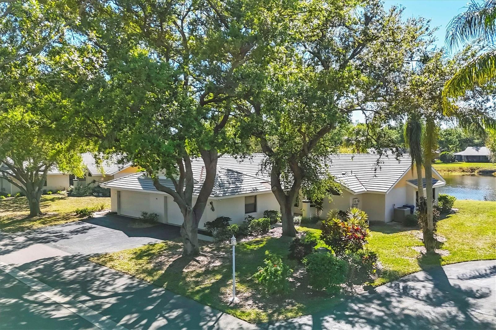 109 SOUTHAMPTON PL N #245, VENICE, FL, 34293