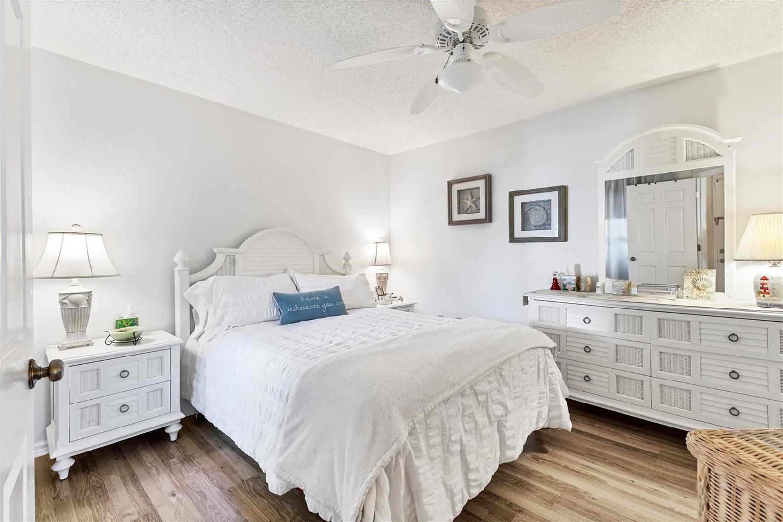 109 SOUTHAMPTON PL N #245, VENICE, FL, 34293