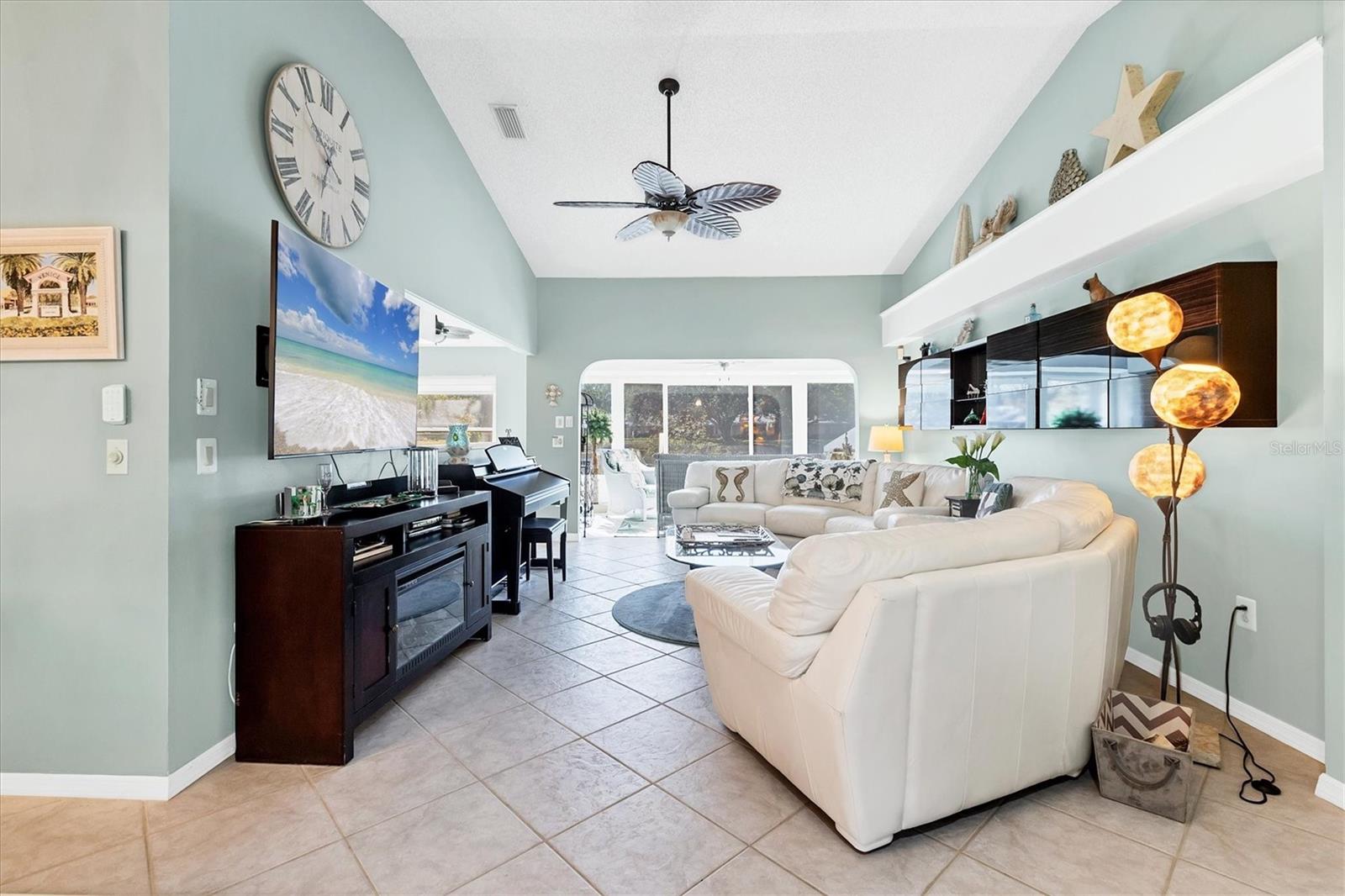 109 SOUTHAMPTON PL N #245, VENICE, FL, 34293