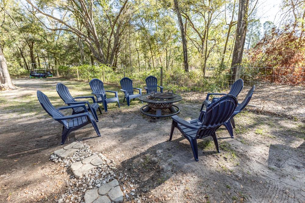 13 BAY COURT RUN, OCKLAWAHA, FL, 32179